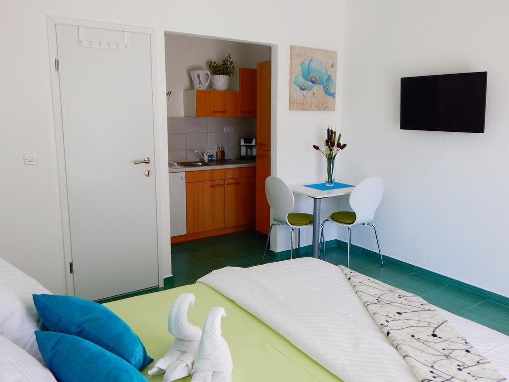 Apartments & Rooms Marinka 자다르 객실 사진