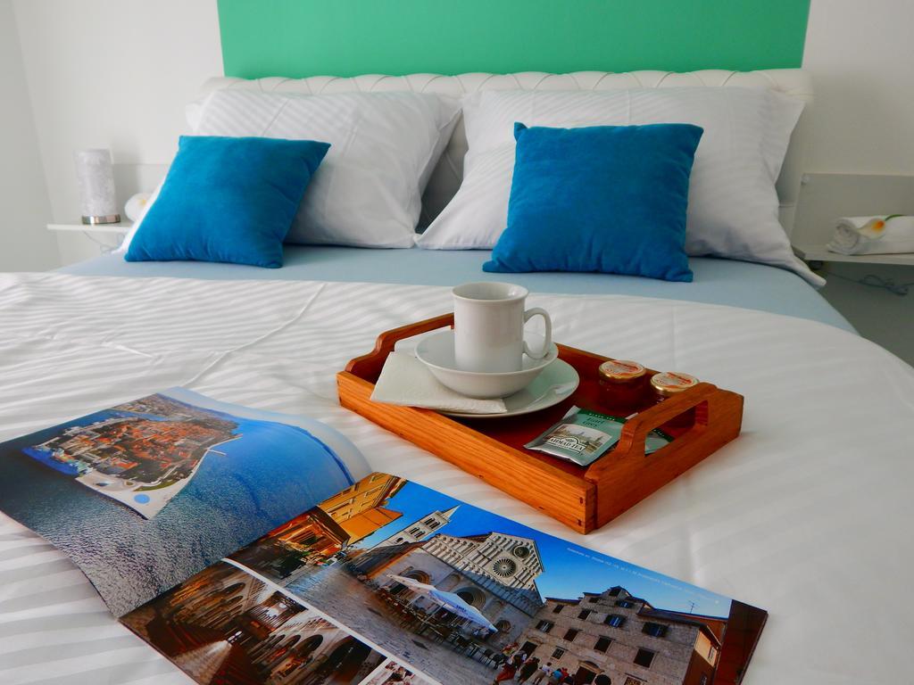 Apartments & Rooms Marinka 자다르 객실 사진