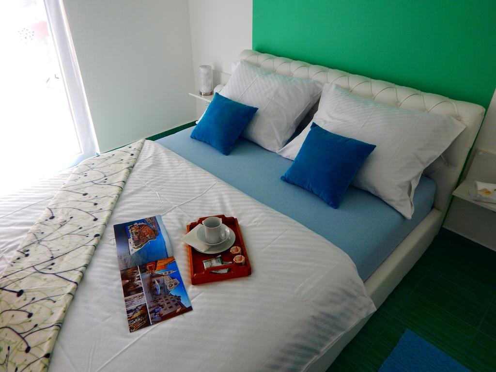 Apartments & Rooms Marinka 자다르 객실 사진