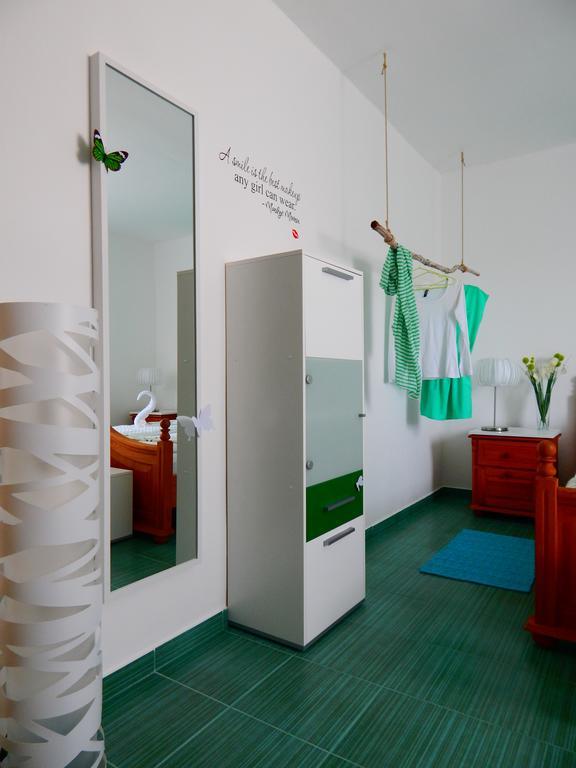 Apartments & Rooms Marinka 자다르 객실 사진